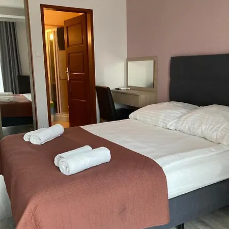 Zuza Rum i privatbostad Mielno (Koszalin)